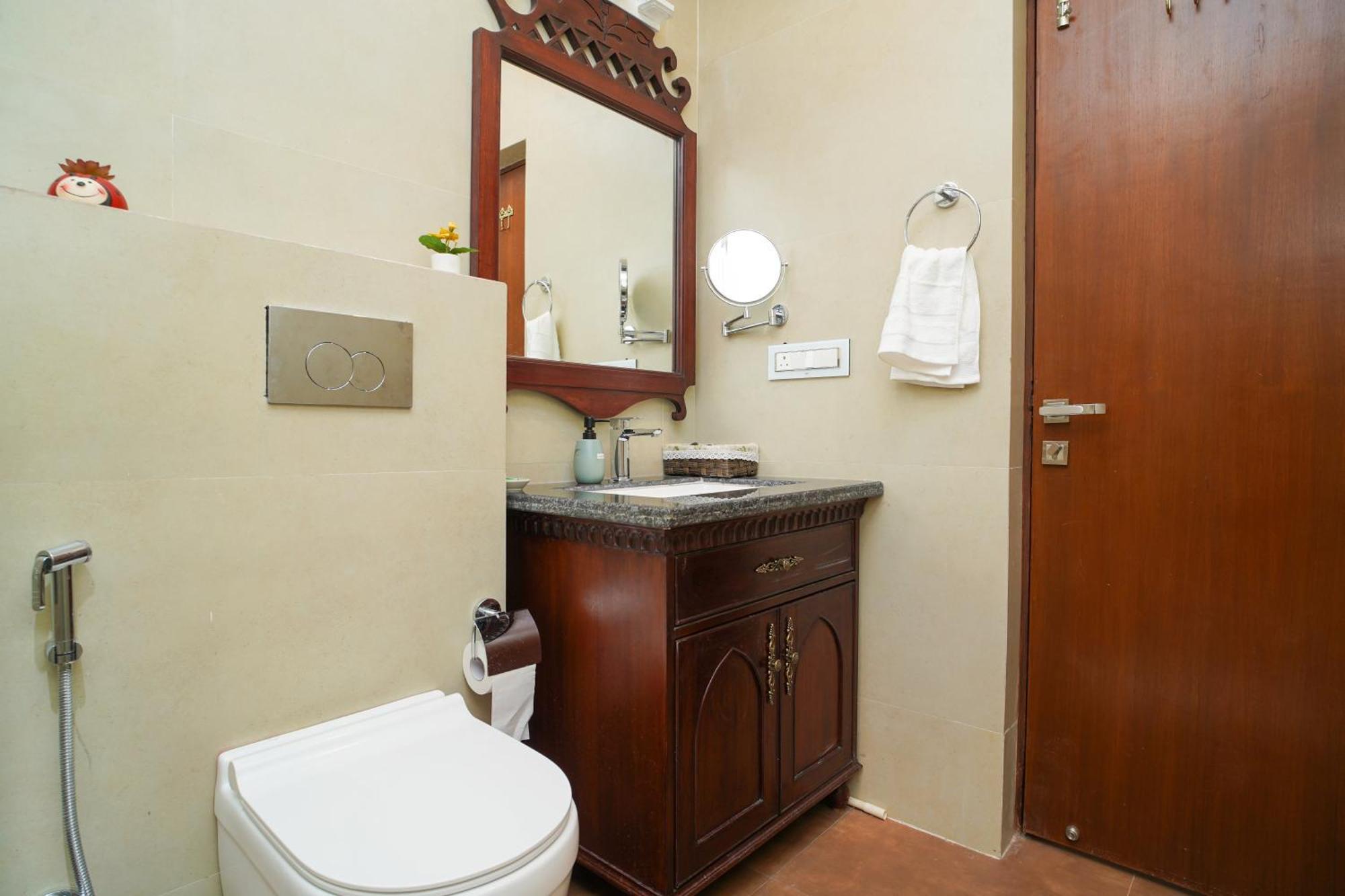Luxury Aloha Apartments, Rishīkesh Eksteriør billede