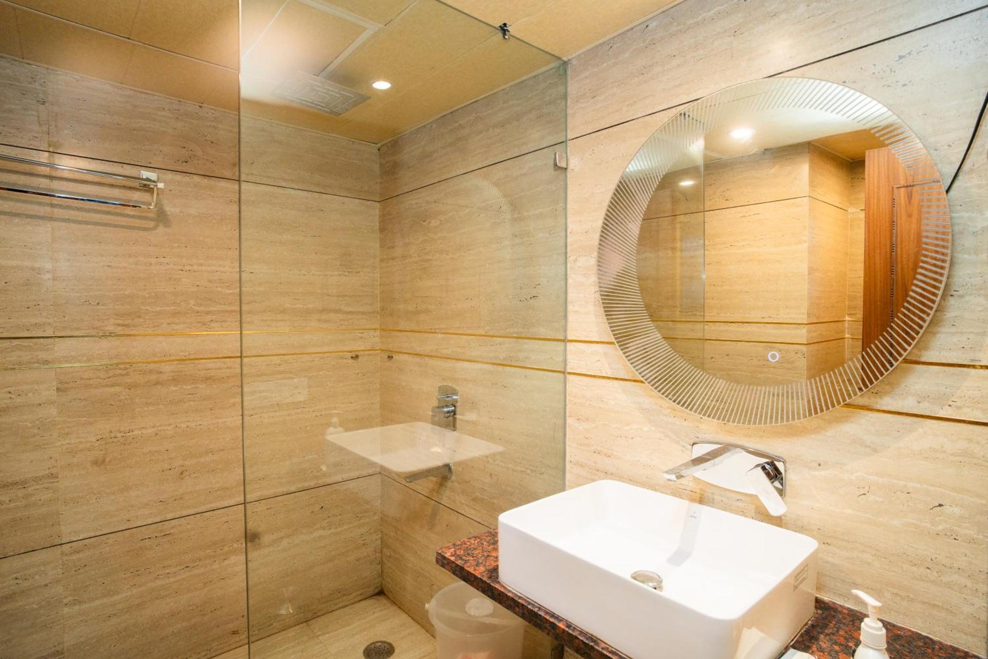 Luxury Aloha Apartments, Rishīkesh Eksteriør billede