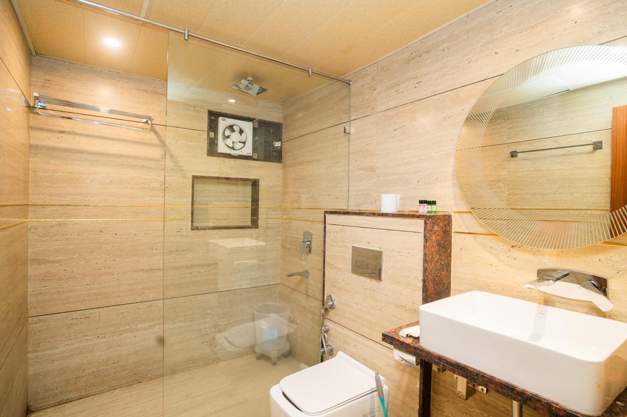 Luxury Aloha Apartments, Rishīkesh Eksteriør billede